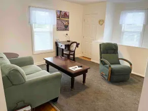 One Bedroom Apartment with Separate Bunk Bed Area - Image 2