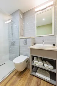 Rare 5* 2BR 2BA APT with A/C & View, near SKI ROAD - Image 5