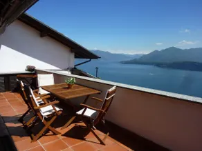 \"NIDO SUL LAGO\" eksklusive Attiko med fantastisk hav og panoramaudsigt - Image 2
