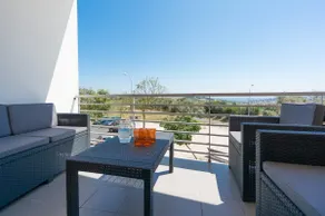 Visit Lisbon and its surrounding area with friends & family - Image 2