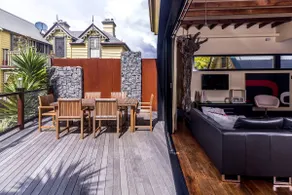 Victorian Designer Townhouse near Hobart CBD - Image 4