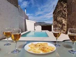 Country house with a swimming pool and private barbecue - Image 2