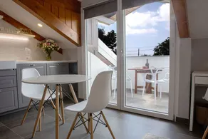 The Cliff Apartment 1 - Image 4