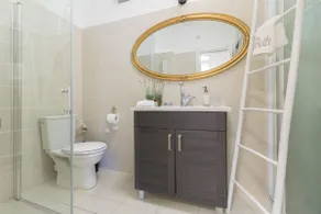 Modern Pearl ⚜ Gorgeous Apt. In Jerusalem Old City - Image 4