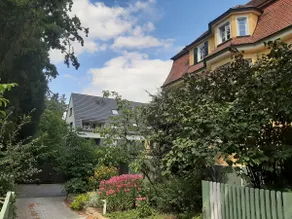 Art Nouveau apartment near the castle - Image 4