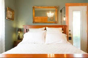 Exquisite en-suite - Image 4