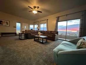 Powell Paradise! Wonderful lake view home! - Image 2