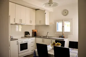 Elena's family summer home - Image 4