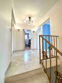 Large House in Montreuil - Image 4