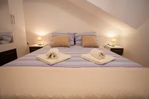 Superior apartment in Stari Grad - Image 3