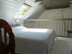 Separate bed and breakfast, with fireplace - Image 3