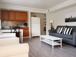 Upper East Side Apartment - Image 3