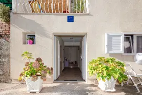 Deluxe Apartment Vrboska - Image 5