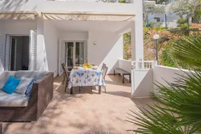 Fullrenoverad lyxbungalow på Cala Gran Beach. - Image 4