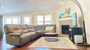 Comfortable home. Near AT&T stadium. - Image 4