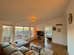 3BR Beach Cottage @ Hood Canal - Image 3