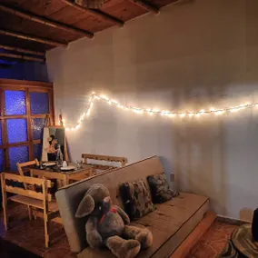 A warm house in the heart of the city (downtown) - Image 5
