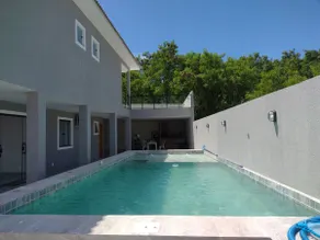 House with pool for 13 people | 4 en-suites | Groups - Image 4