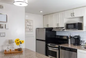 Gorgeous Studio Condo in Blue Mountains Sleeps 4 - Image 3