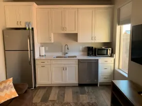1 Bedroom Studio Hidden Gem - Image 2