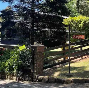 Sweeping views of Hanging Rock and Cobaw Ranges - Image 5