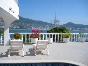House with an ocean view and pool in Acapulco - Image 5