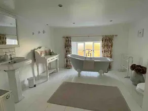 Private cottage full of character near Glastonbury - Image 3