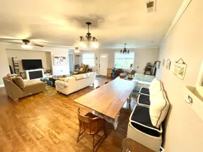 The Lake House - Image 4
