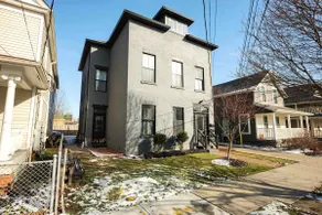 Private 2 Level Apartment with Hot Tub in Tremont - Image 3