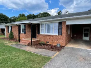 1 king/2queen bd home next to big park - Image 3