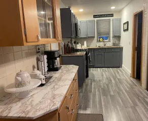 Beautiful downstairs unit. - Image 4