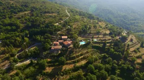 Country house with pool - Image 3