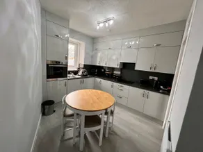 Anchorage, a lovely 2nd floor one bedroom apartment with fabulous seaviews - Image 5