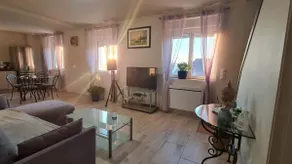 Comfortable cocoon, quiet, good location - Image 2