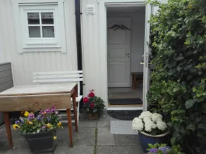 Charming garden cottage by CPH & Malmö - Image 5
