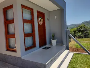 Grey House, near Gramado and the Buddhist temple - Image 2