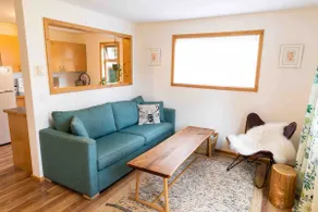 Tofino Oyster Catcher Suite - Image 5