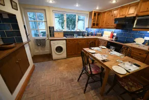 2 Bed Cottage beside Clare Castle & Country Park - Image 5