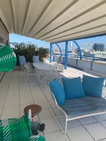 Apartment by the sea - Image 5