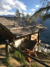 Chalet in an authentic Swiss village - Image 2