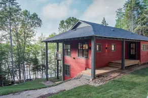 Millet Lake House • Hot Tub • Sandy Beach - Image 3