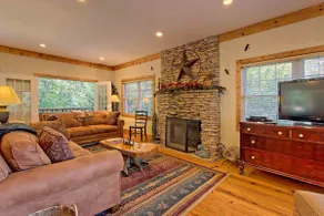 Beautiful Mtn home, 4King BR, 4.5baths, amenities - Image 3