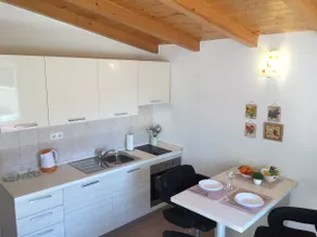 Apartment Ema - Veli Iž - Image 3