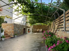 Dea House - Image 3