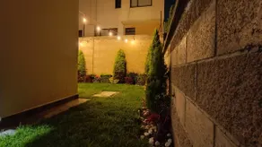 Beautiful 3BR townhouse with on-premises parking - Image 3