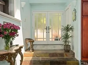 Hilltop Estate - Elegant and Inviting !!! - Image 4