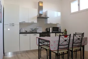 Apartment with 2 doves with garages and terrace - Image 5