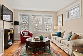 6 Room, 3 Bedroom: parking Quintessential Boston - Image 2