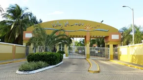 Villas de Mar Beach Resort - Image 2