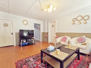 Cozy Guesthouse Near Downtown, Lee - Image 3